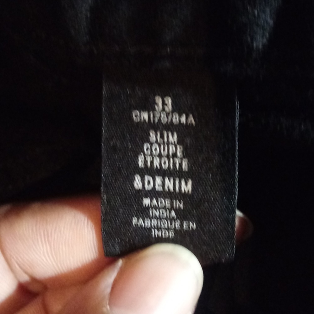 Jeans - Picture 3 of 4